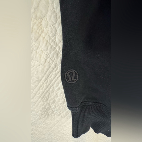 LULULEMON RARE old school capri sweatpants - Picture 2 of 7